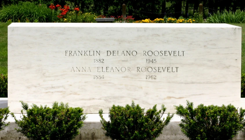 the plaque at franklin delaware rosevel is for the war veterans