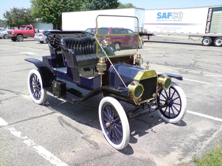a old car with a white front wheel drive