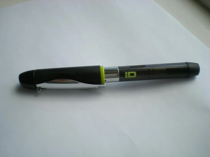 an electronic device with a black and yellow end