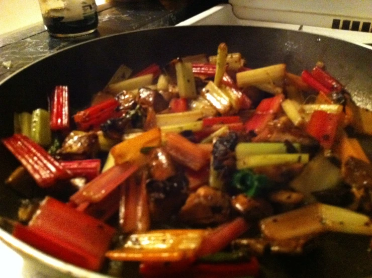 there are many vegetables that are cooked in the pot