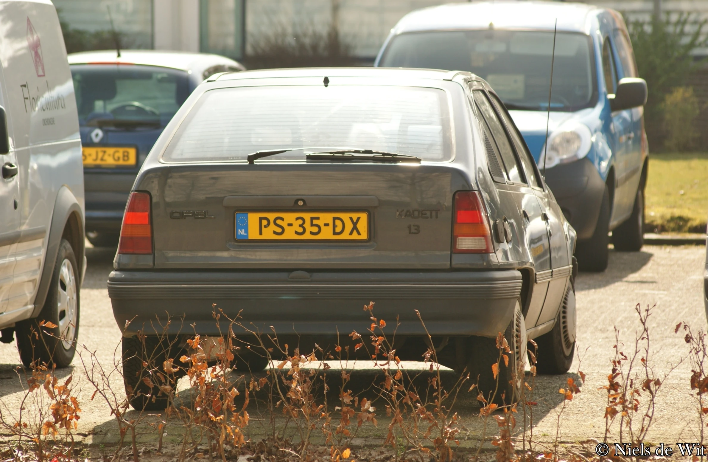 a number plate on the back of a vehicle