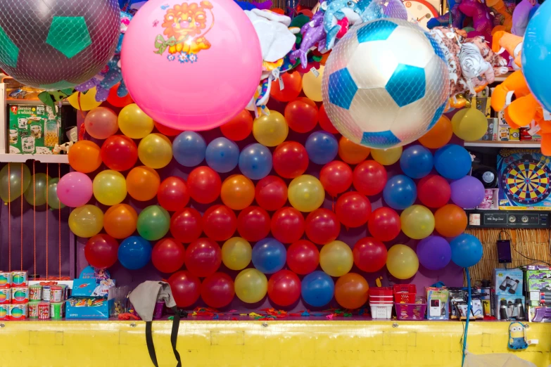 an overhead view of balloons and balloons