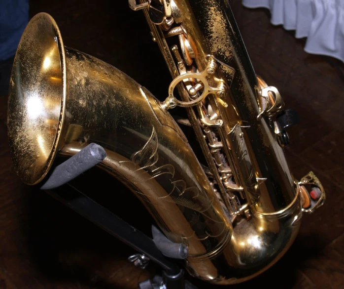 the ss musical instruments are on the table