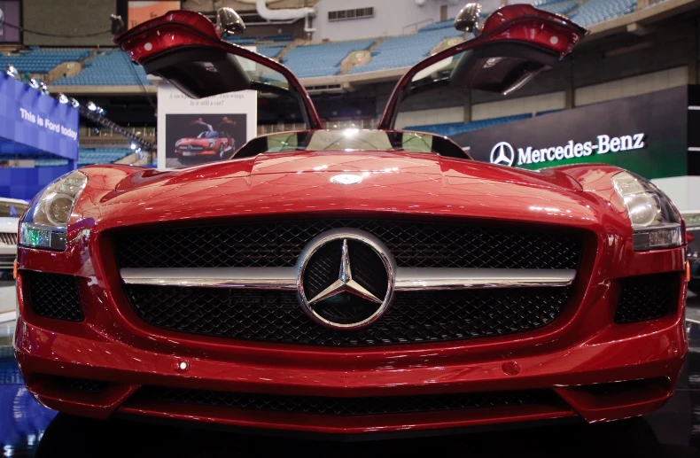 the front end of a mercedes benz car