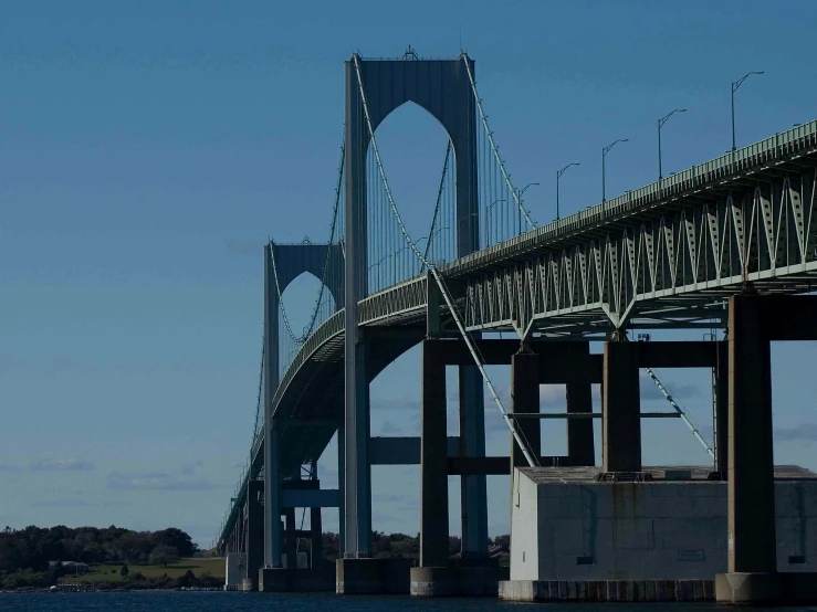 this is a po taken from the water near a bridge