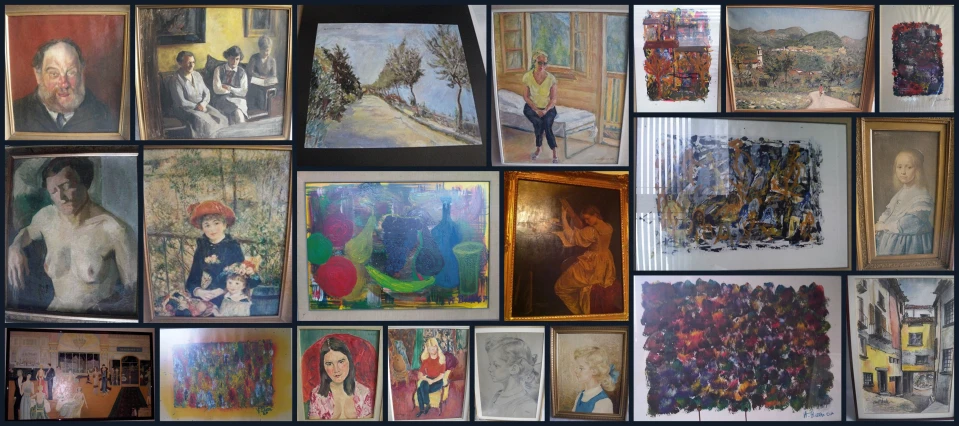 many paintings are hanging on the wall
