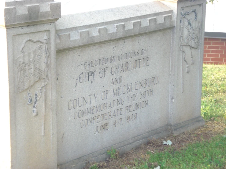 the inscription on the grave is very small