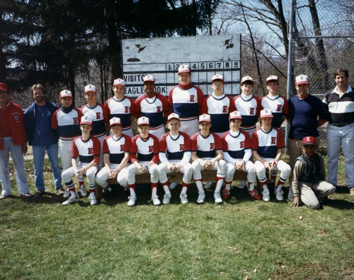 this is a team picture with the first base ball team