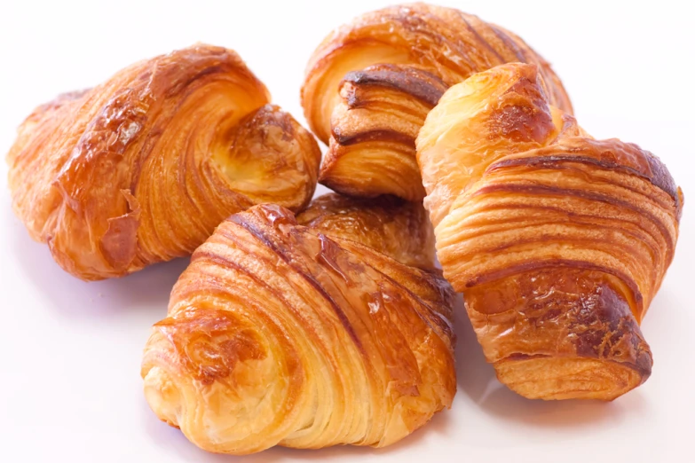 several pieces of baked bread in a circle