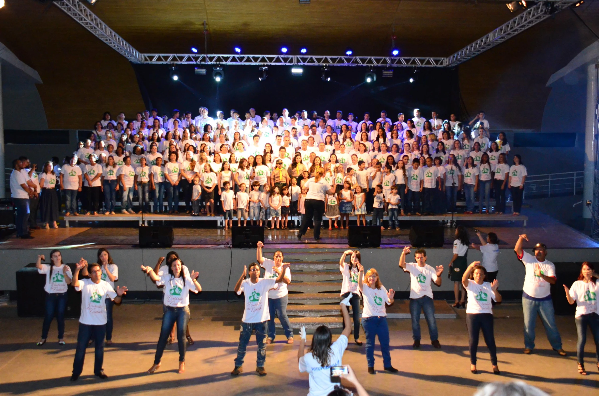 the choir of the same church performs during the concert