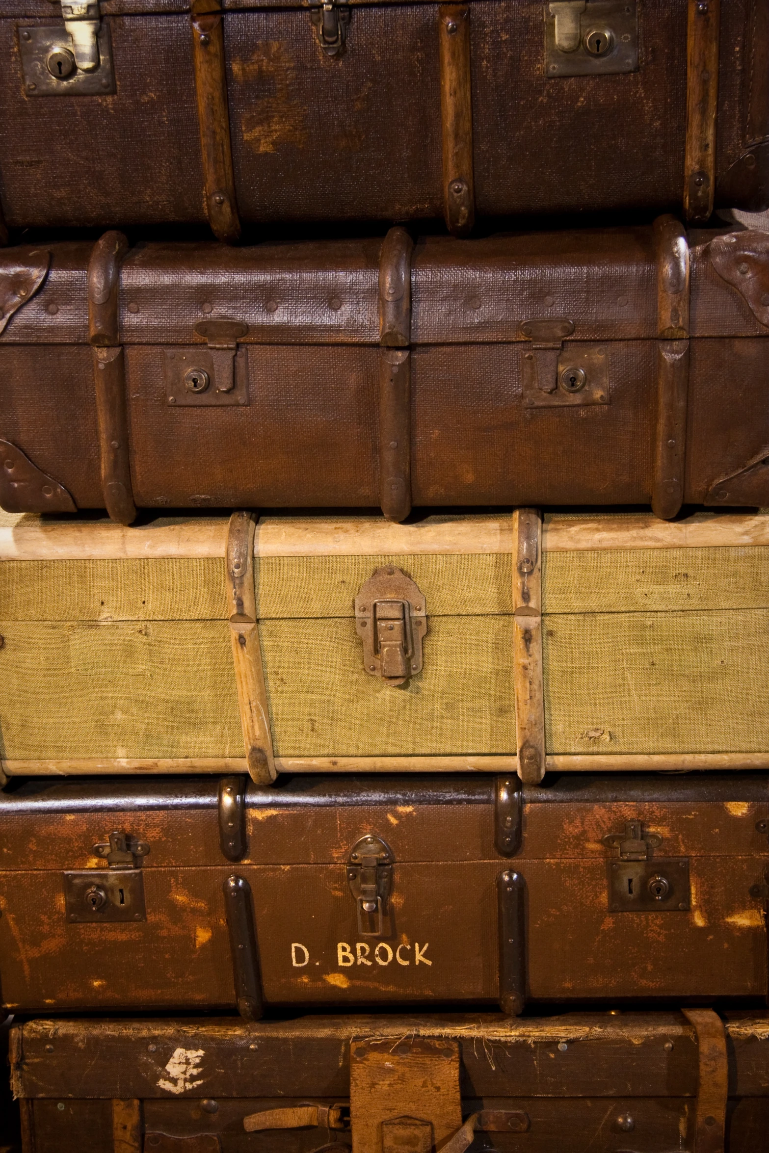 a stack of suitcases stacked on top of each other