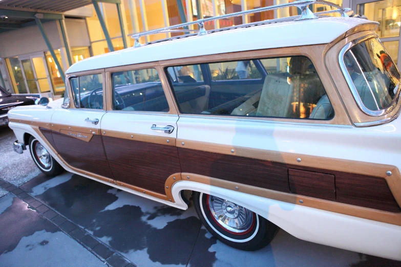 a car that has wood trim on it