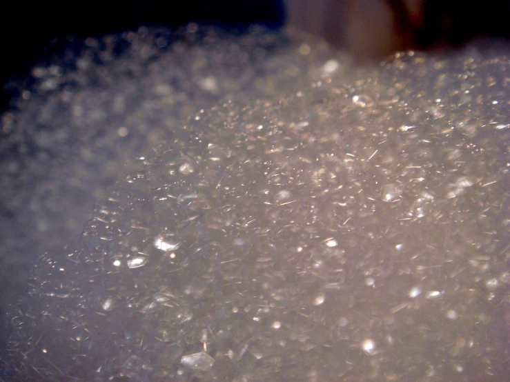 a picture of some bubbles and soing white