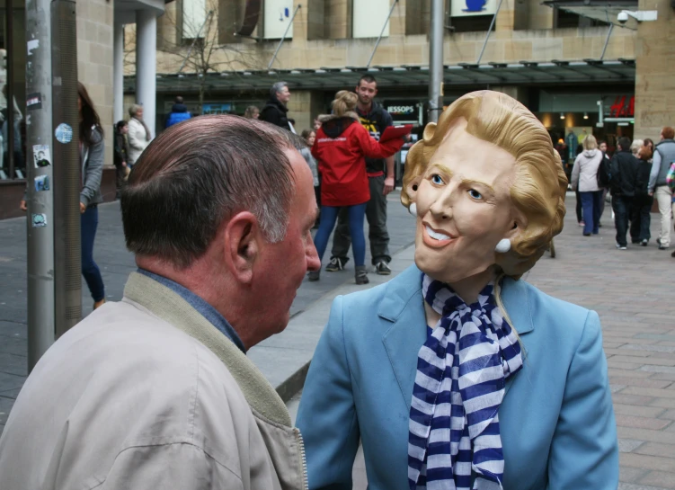 a statue of the president of the united states of america looks like it has a blonde woman's head on her shoulders