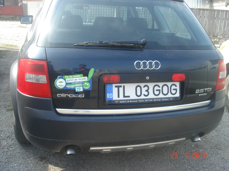 the back of an audi car is shown