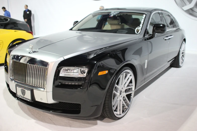 this is an image of a rolls royce black and white car