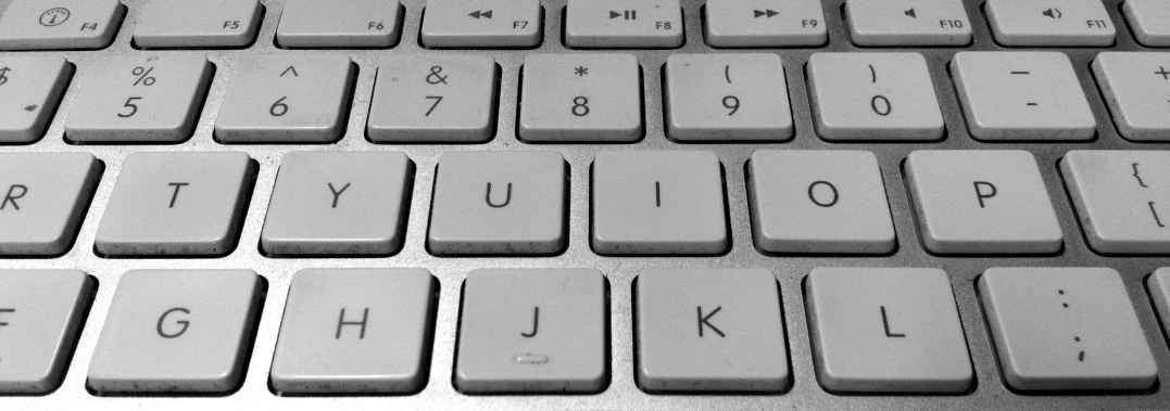 a keyboard with the upper and lower keys missing