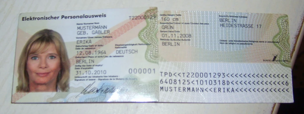 the identification card for a woman's visa