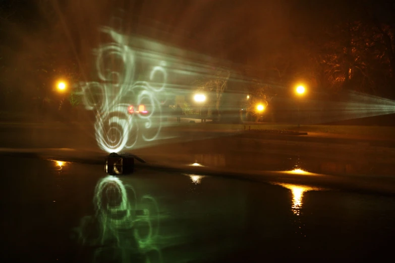 a blurry po of a light drawing