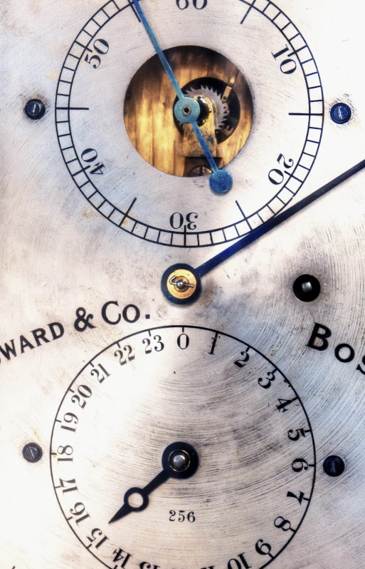 a close - up s of the face of a watch