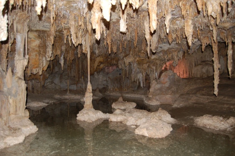 a very large cavern with some very pretty caves inside