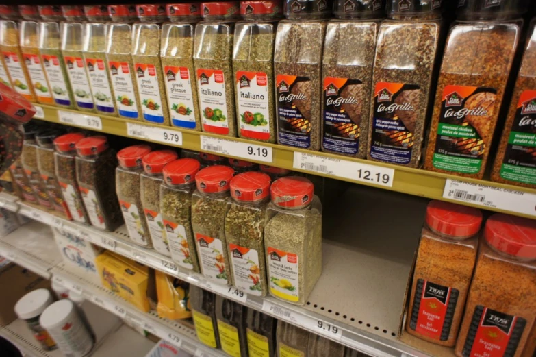 a bunch of different spices are being displayed