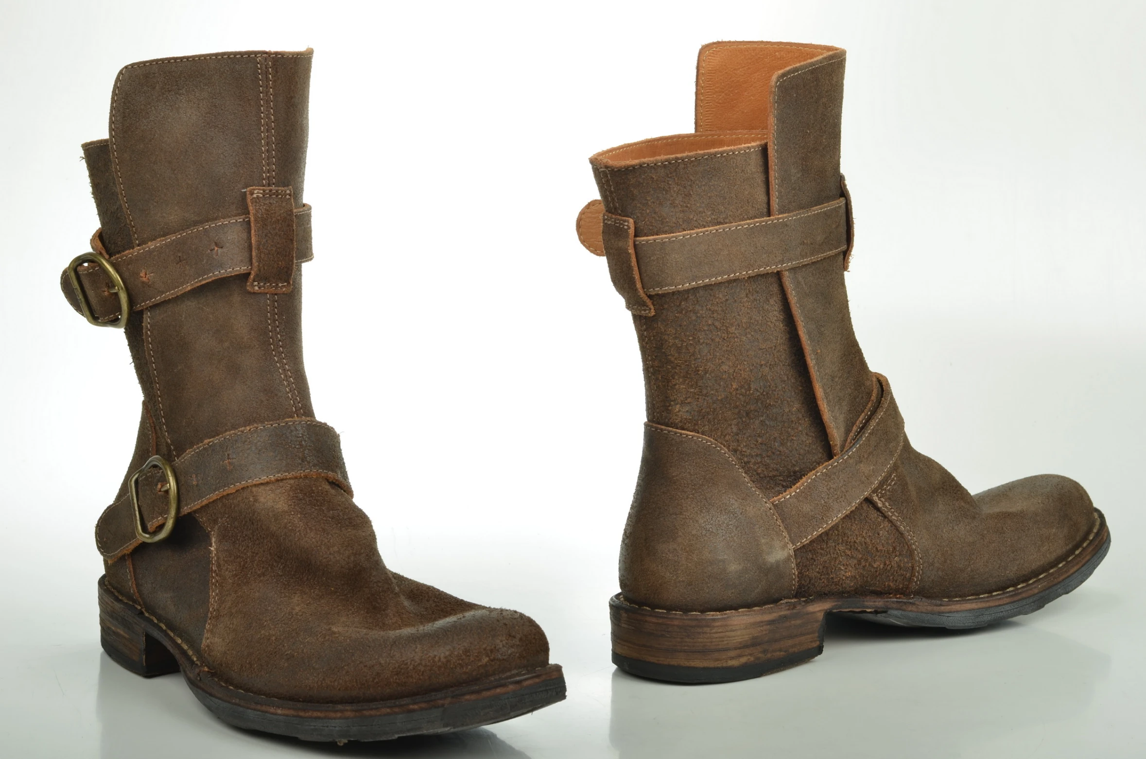 side view of boot with double straps and buckles