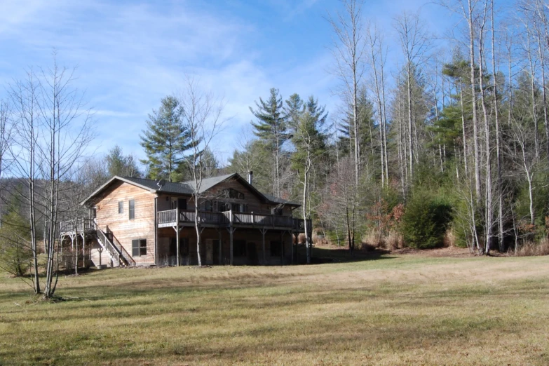 this large house sits on the side of the road