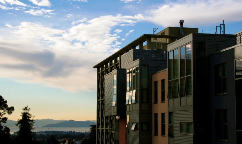 the buildings are next to each other with windows