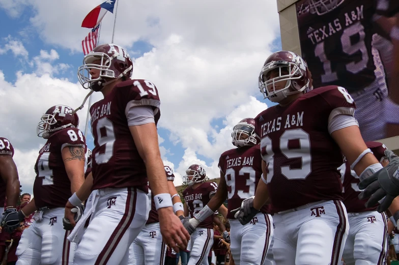 a football team with the texas texas 31 on them