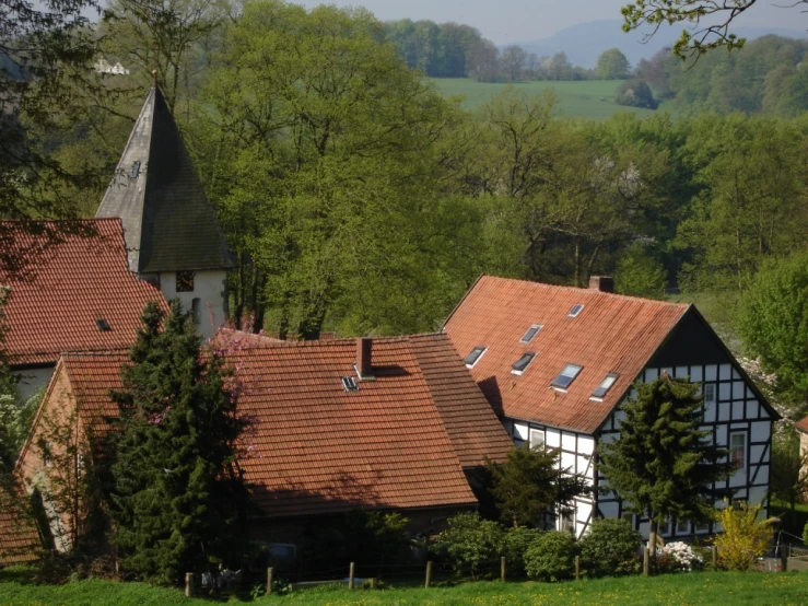 a house that has several windows on it