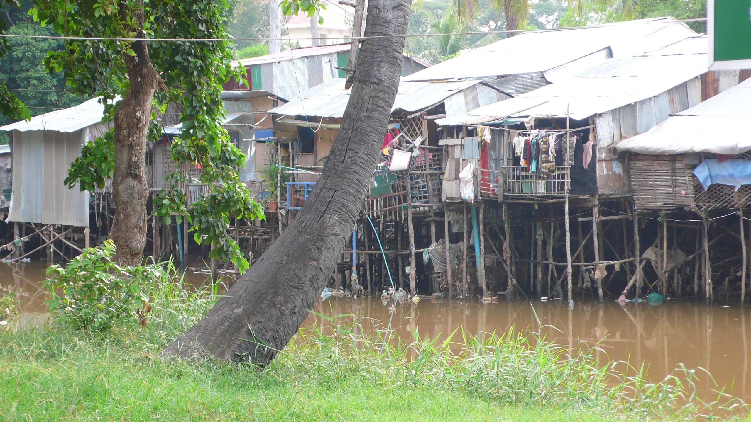 there are many shacks that have been built on the water