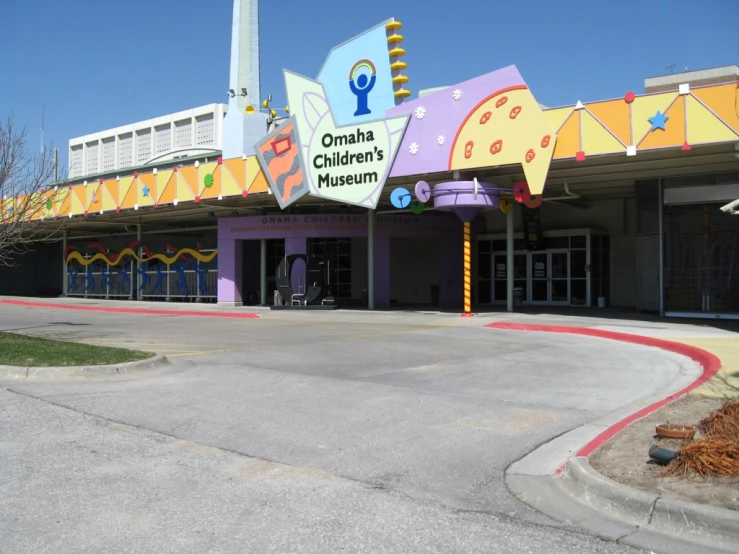 an outside of a building with a sign that says chicago children's museum