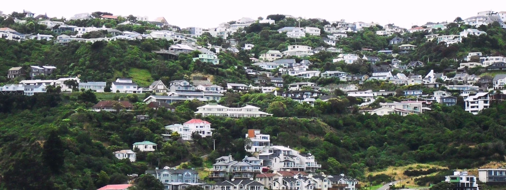 this is a po of houses on the side of a mountain