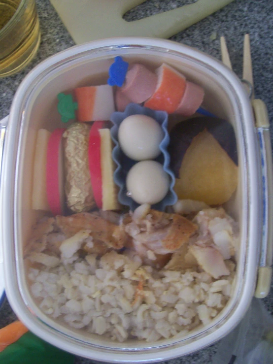 an image of a food container filled with food