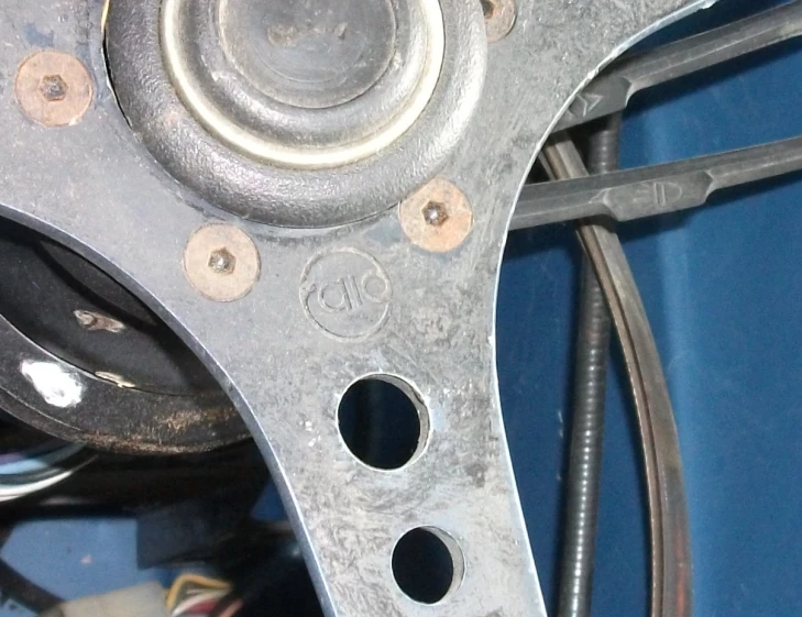 the front wheel bearing housing of a vehicle