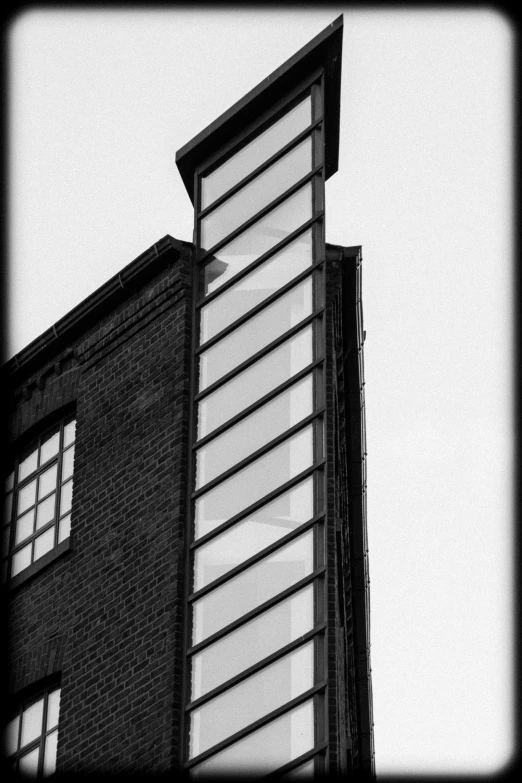 a black and white pograph of a building