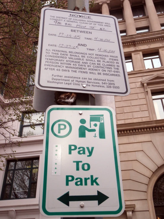 the parking sign says it's okay to pay to park