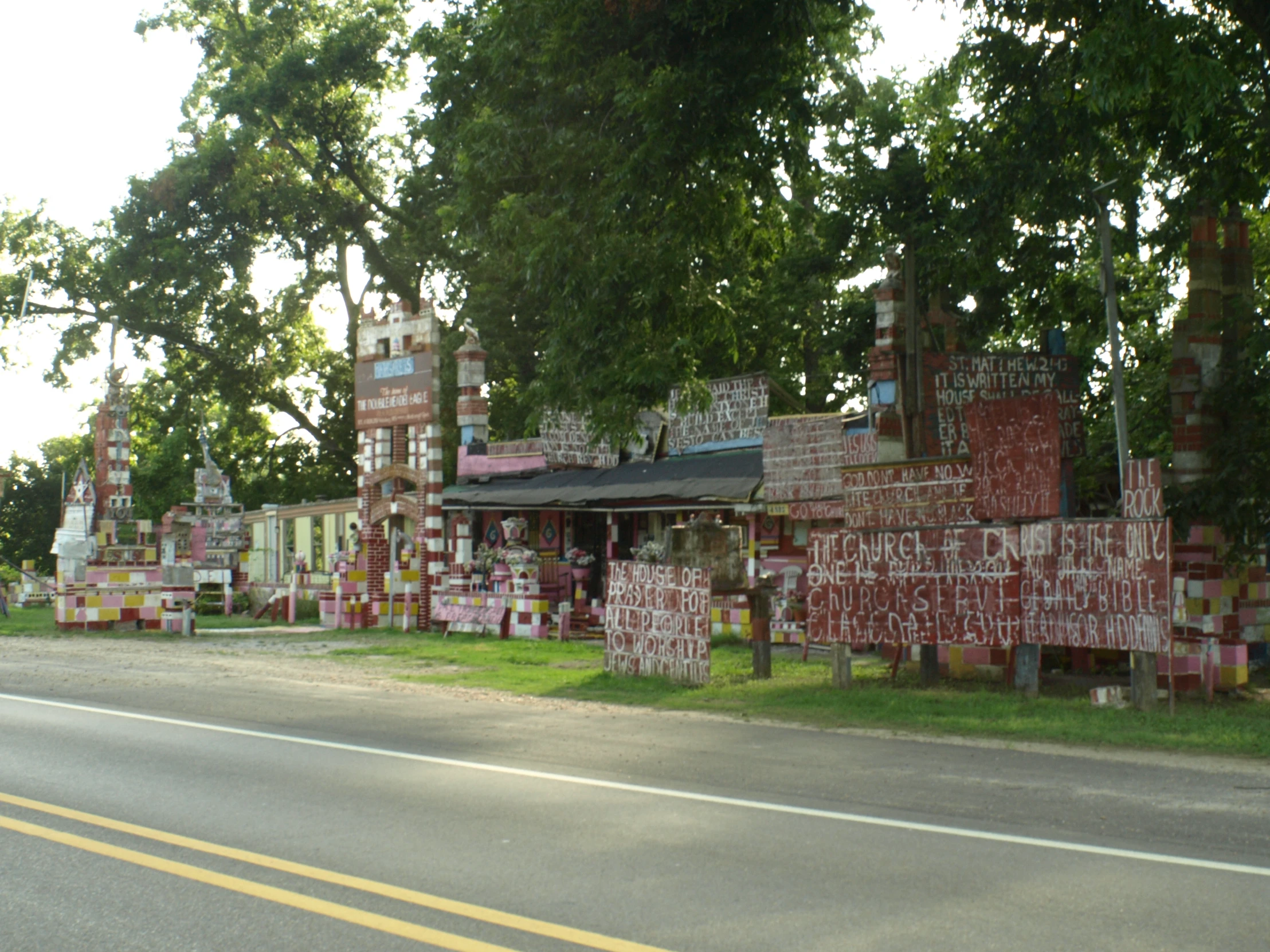 a number of objects on the side of the street