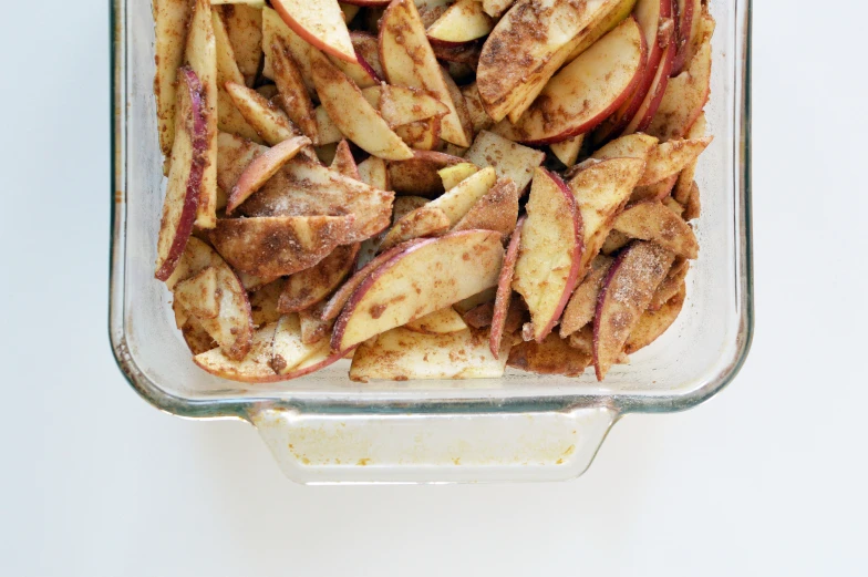 this is an image of apple slices in a bowl