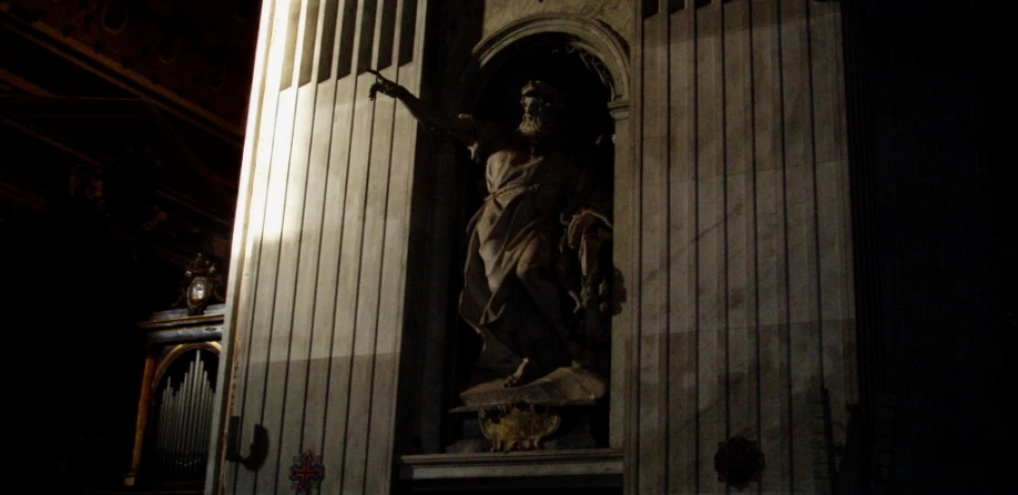 a picture taken of the statue in the church of st stephen the baptist