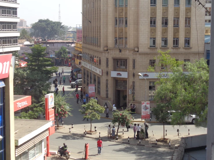 a street that is very wide with lots of buildings