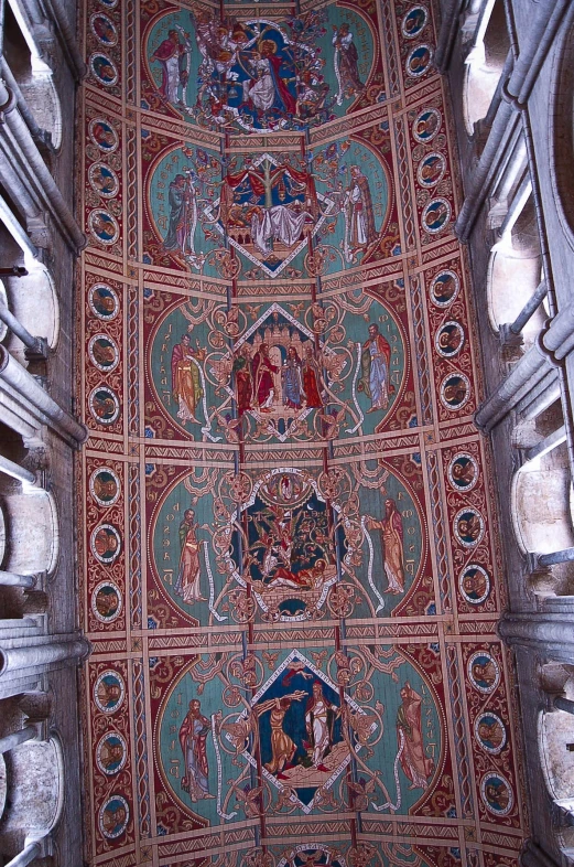 an intricately decorated wall inside of a building