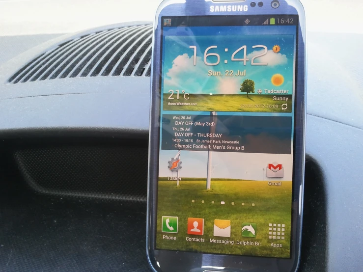 an galaxy s4 is charging in the car