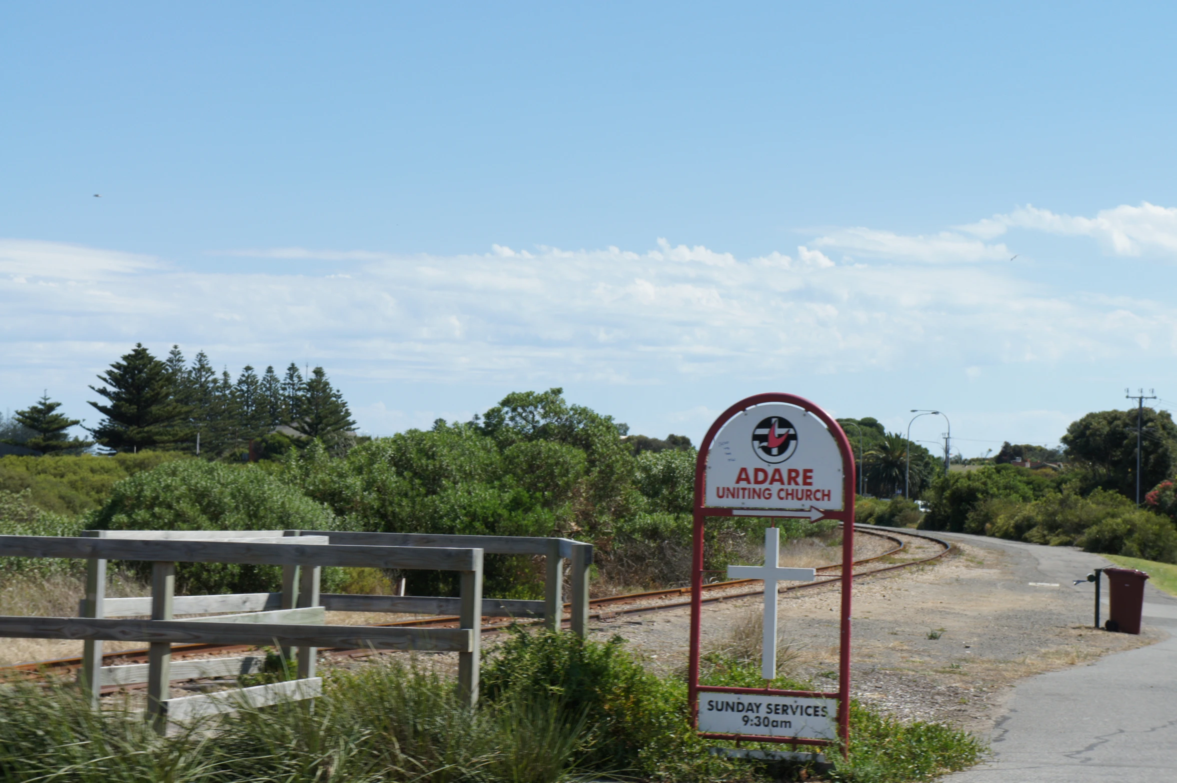 a sign with an image of a fire hydrant next to it