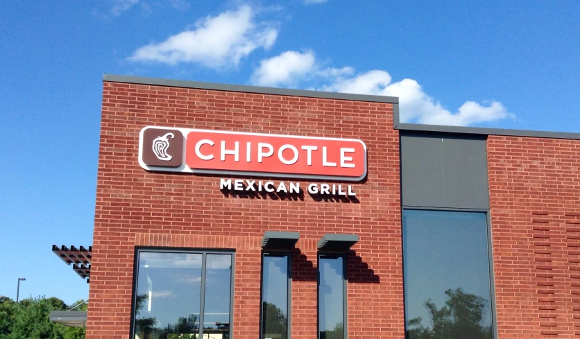 a chipotle mexican grill in the daytime