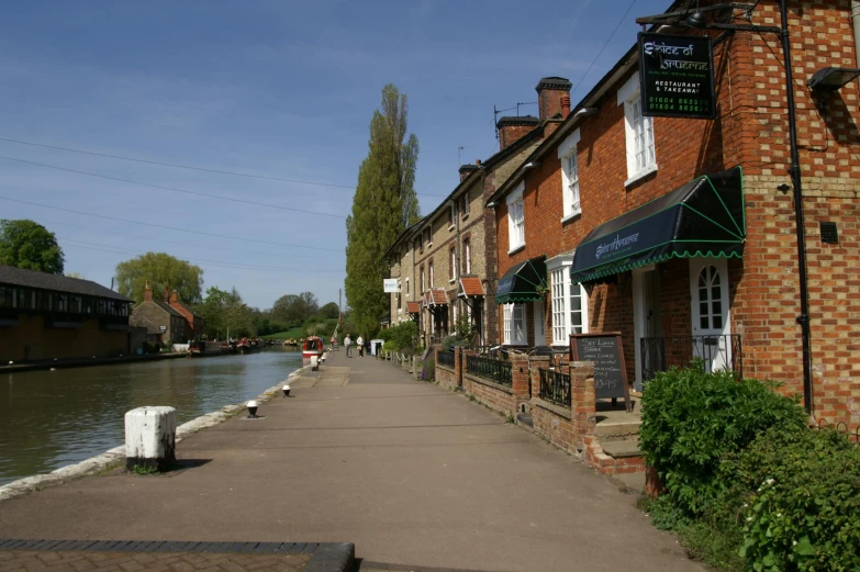 this is a row of houses by the water