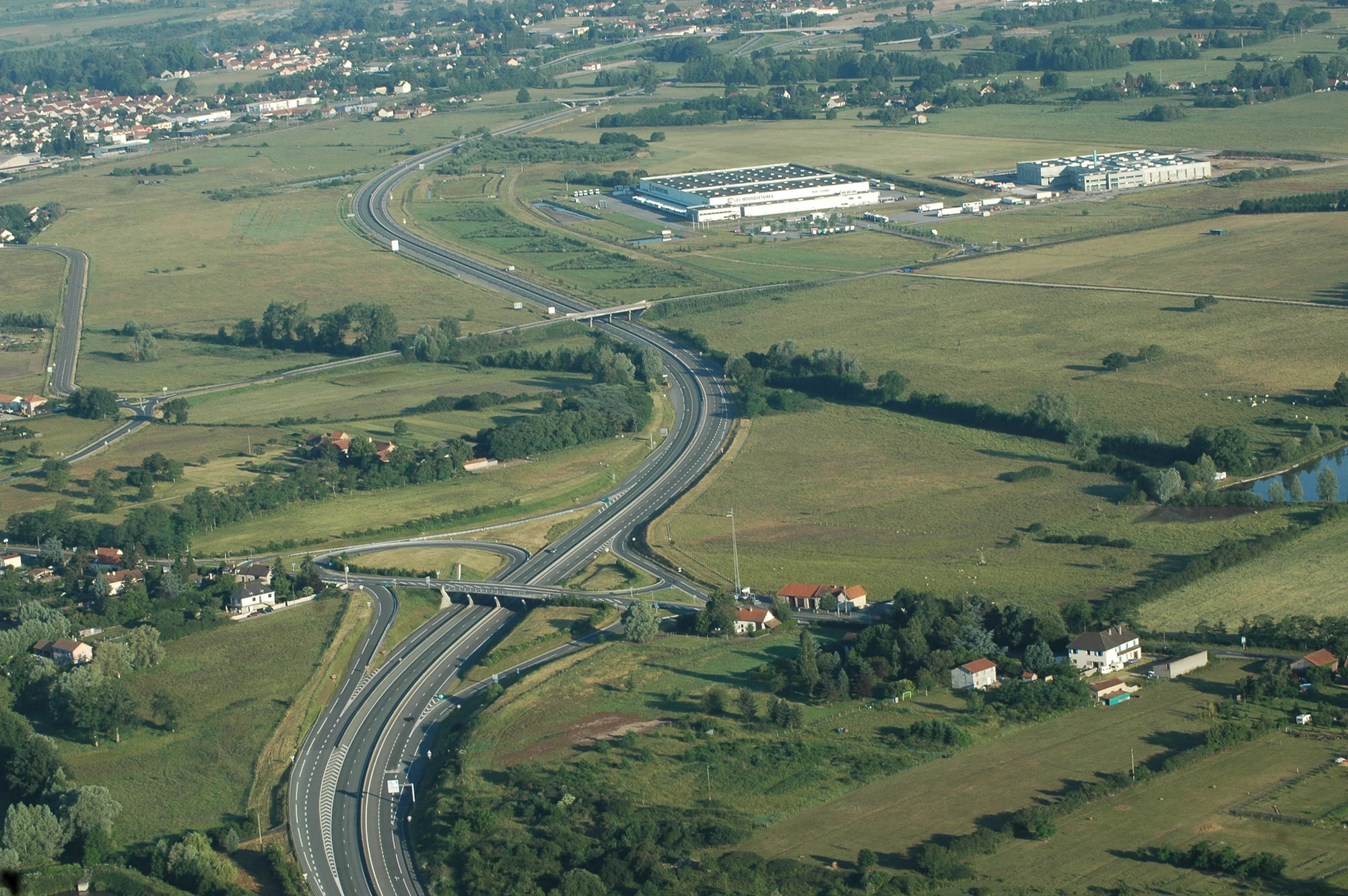 two straight lines of curved roads make a road junction