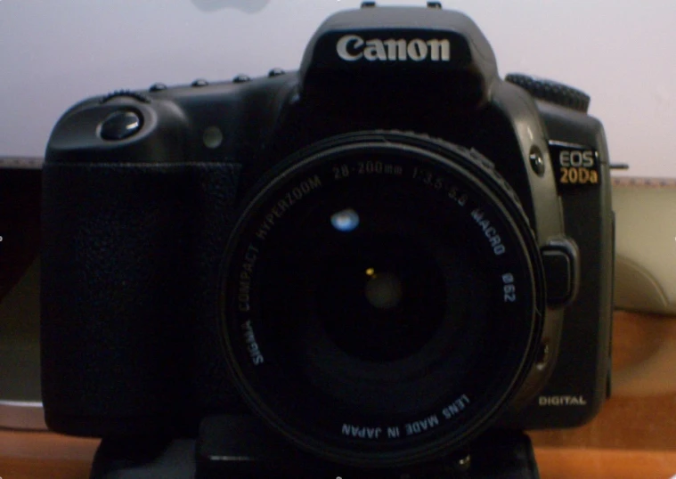 the canon slt is on top of a camera