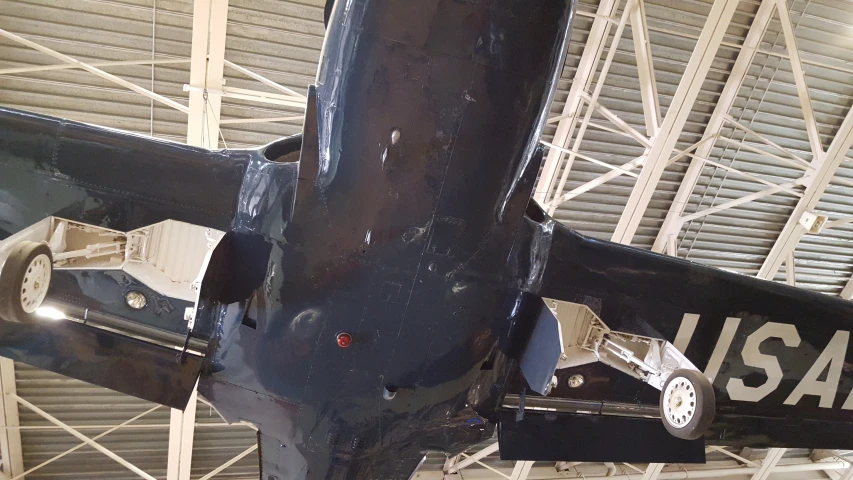 close up of a jet engine and the propeller of it